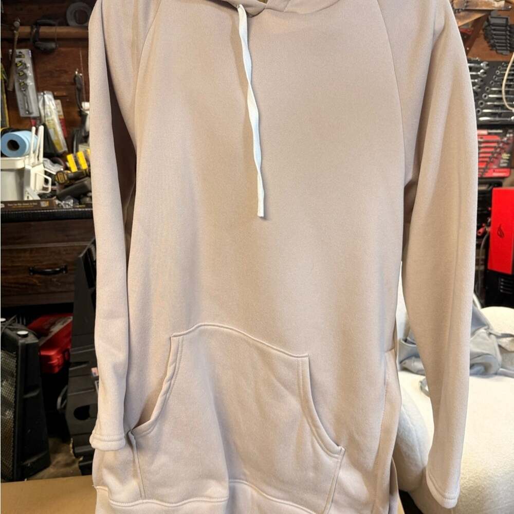 Womenās Tunic Beige Hoodie NWOT